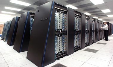 創(chuàng)業(yè)型公司如何選對(duì)企業(yè)服務(wù)器與計(jì)算機(jī)系統(tǒng)服務(wù)